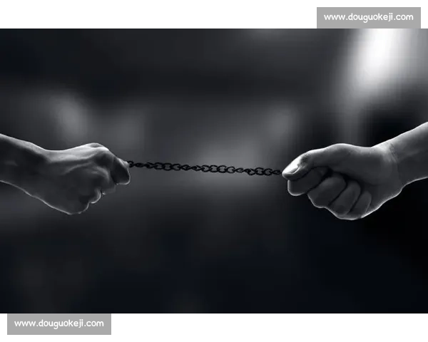 多维博弈中的攻防拉锯战塑造竞争格局与战略演化新趋势观察路径