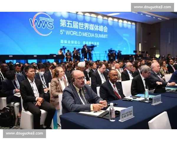 体育媒体视角全球赛事传播格局与产业变革观察发展趋势与创新路径探析