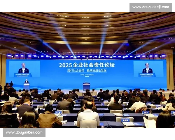 以服务文化为核心推动企业创新与发展的路径探索 以服务文化为核心推动企业创新与发展的路径探索